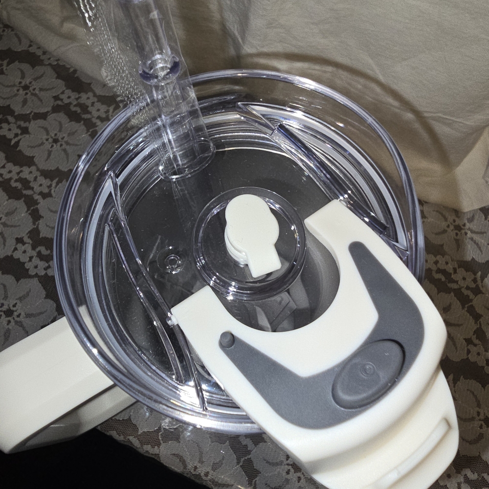 Serengeti Cream  Beagle Dog Tumbler with Handle - Picture 3 of 7
